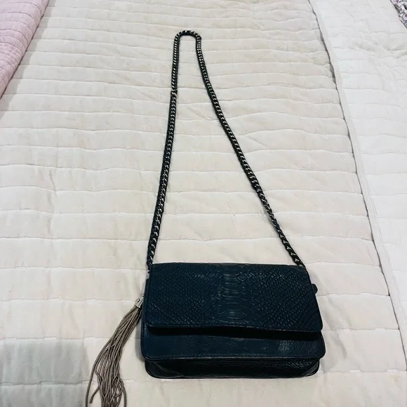 Aimee Kestenberg Black Crossbody Bag - Picture 7 of 8